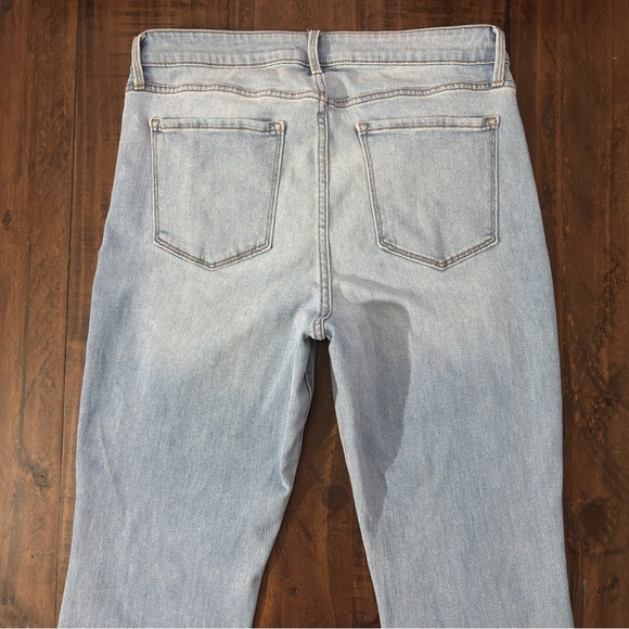 Old Navy Wow High Rise Straight Light Blue Denim Jeans Size 12 - Picture 6 of 8